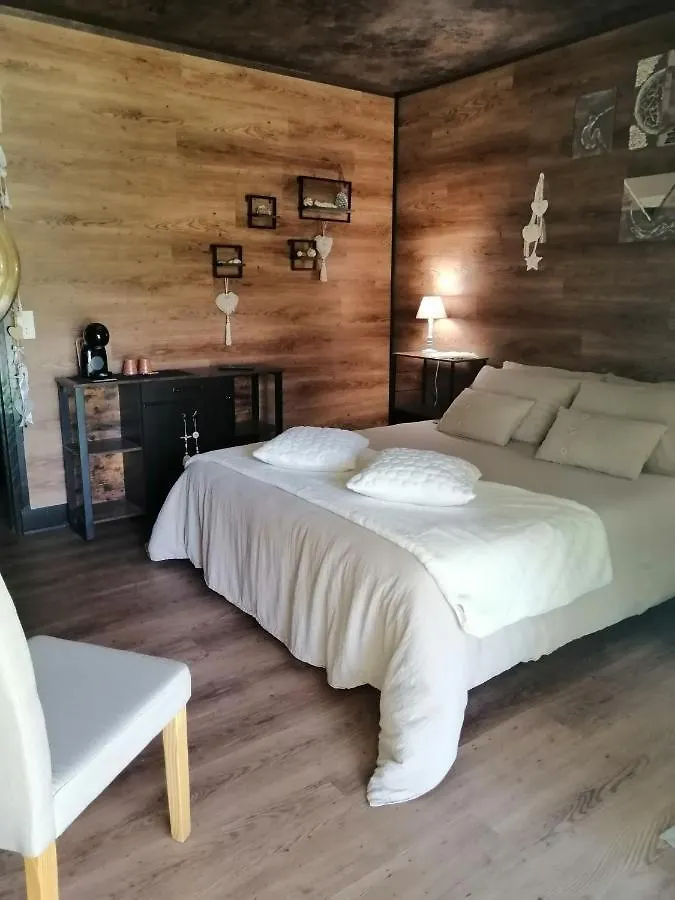 Lapausedegout Piscine Chambres Climatisees Jacuzzi Terrasse Lachapelle-Auzac 0*,  France