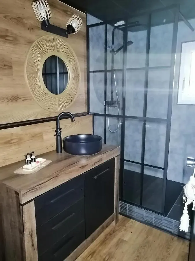 Guest house Lapausedegout Piscine Chambres Climatisees Jacuzzi Terrasse Lachapelle-Auzac