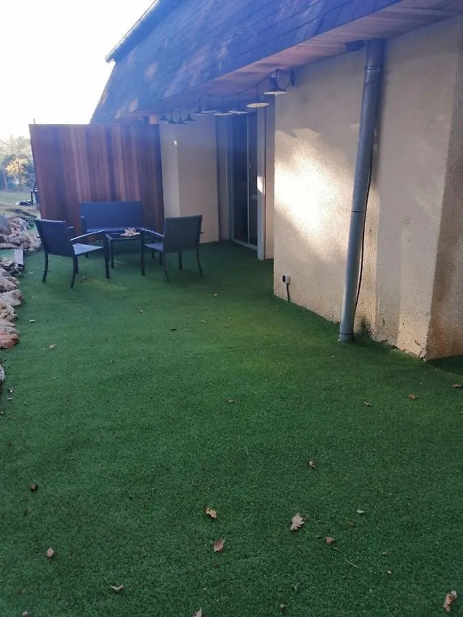 Lapausedegout Piscine Chambres Climatisees Jacuzzi Terrasse Lachapelle-Auzac Guest house