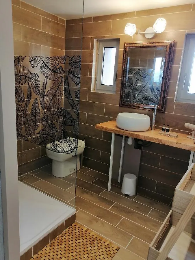 Lapausedegout Piscine Chambres Climatisees Jacuzzi Terrasse Lachapelle-Auzac France
